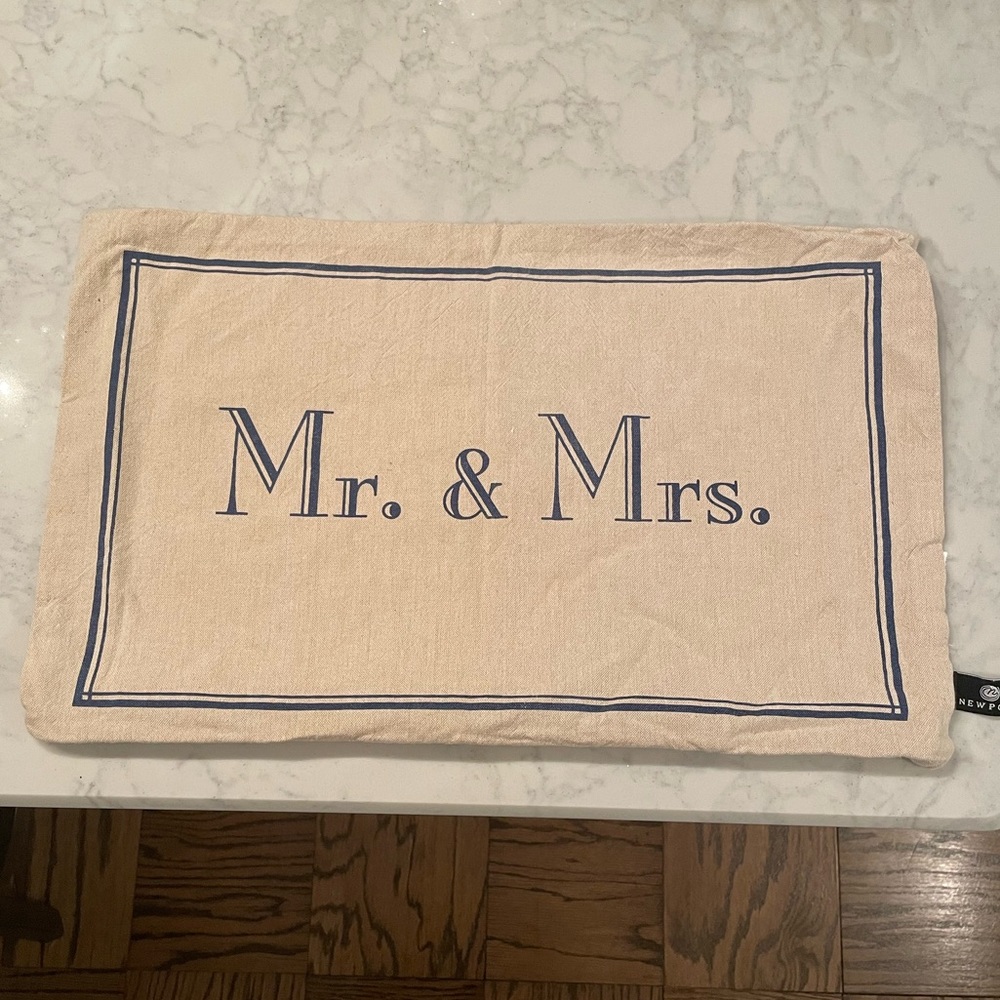 EUC Mr& Mrs  19.5” x 12” pillow cover - Navy and Khaki